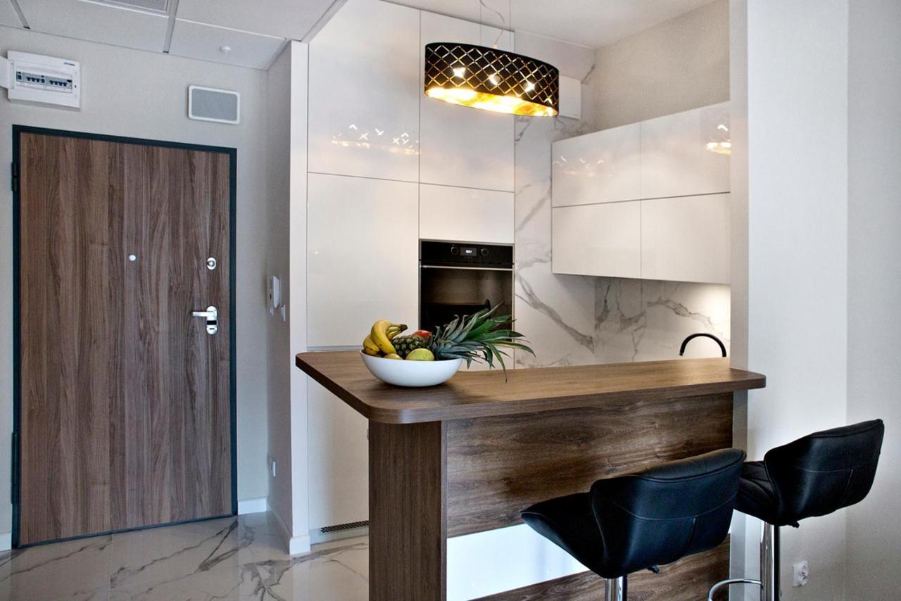 Prymasa Tysiaclecia - P&O Serviced Apartments Varşovia Exterior foto