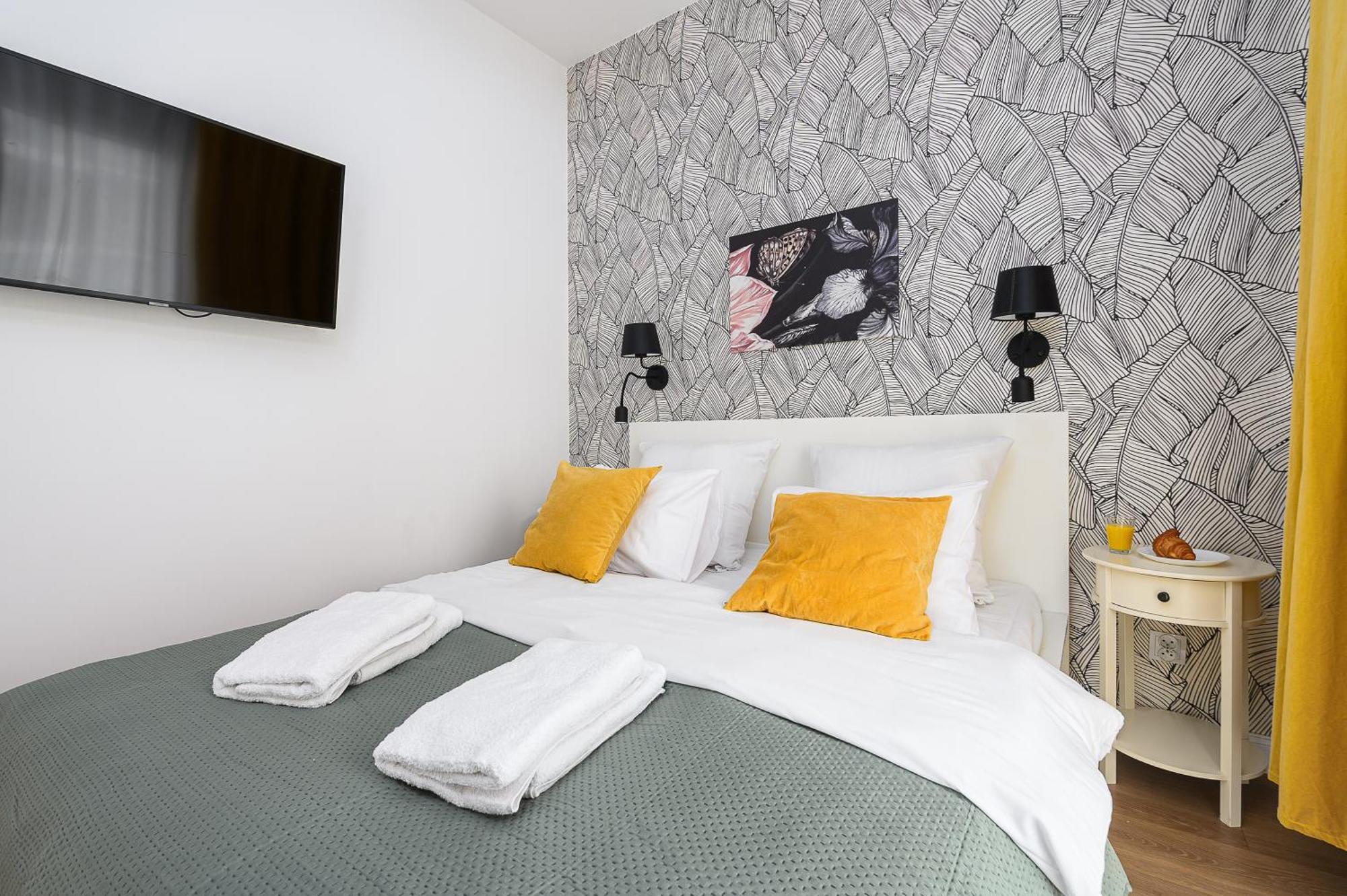 Prymasa Tysiaclecia - P&O Serviced Apartments Varşovia Exterior foto