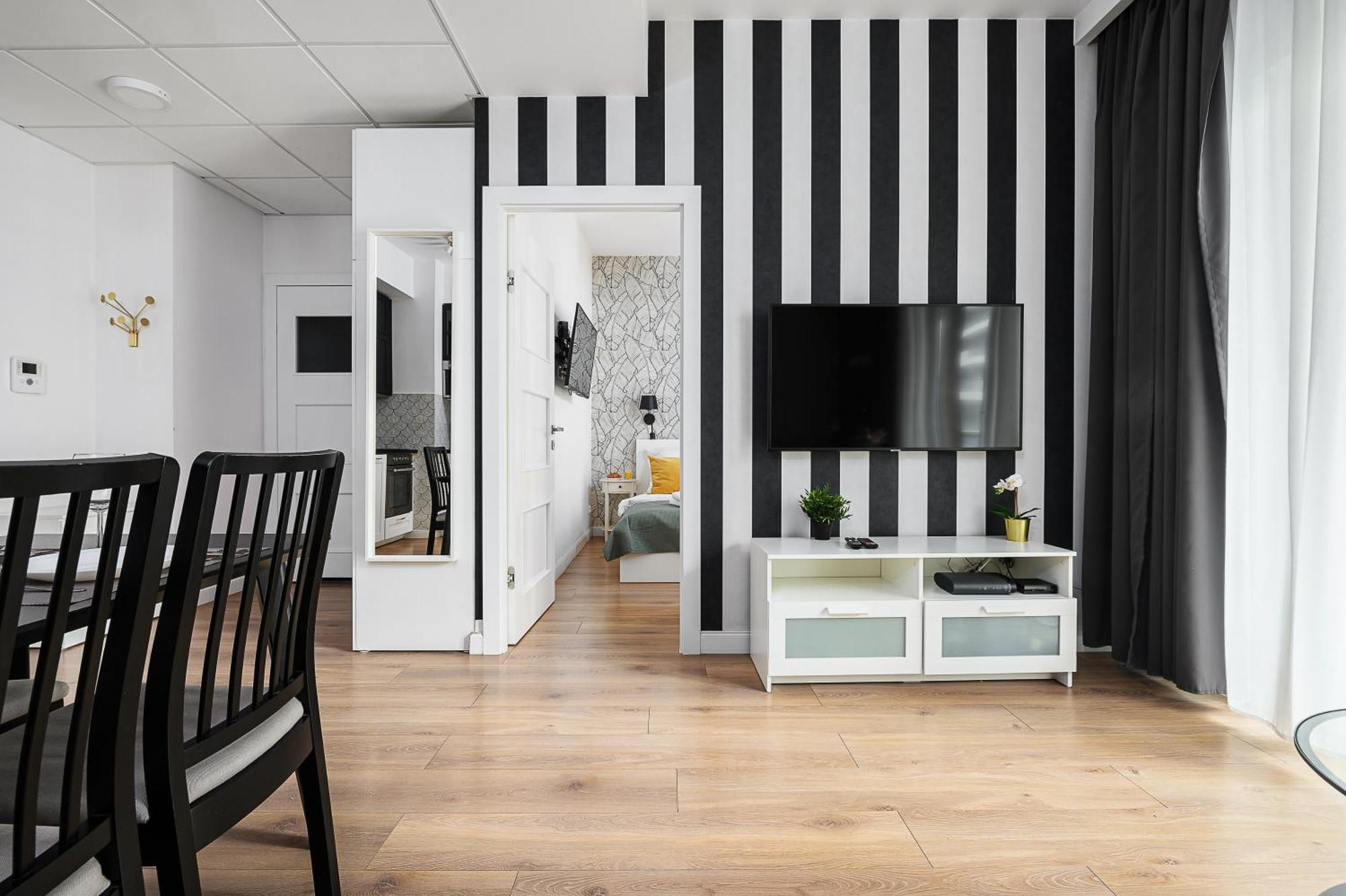 Prymasa Tysiaclecia - P&O Serviced Apartments Varşovia Exterior foto