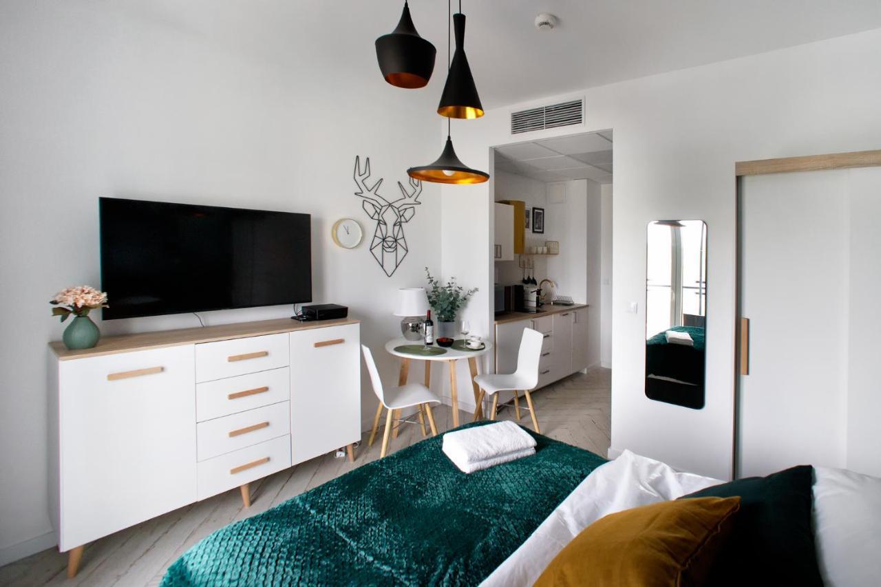 Prymasa Tysiaclecia - P&O Serviced Apartments Varşovia Exterior foto